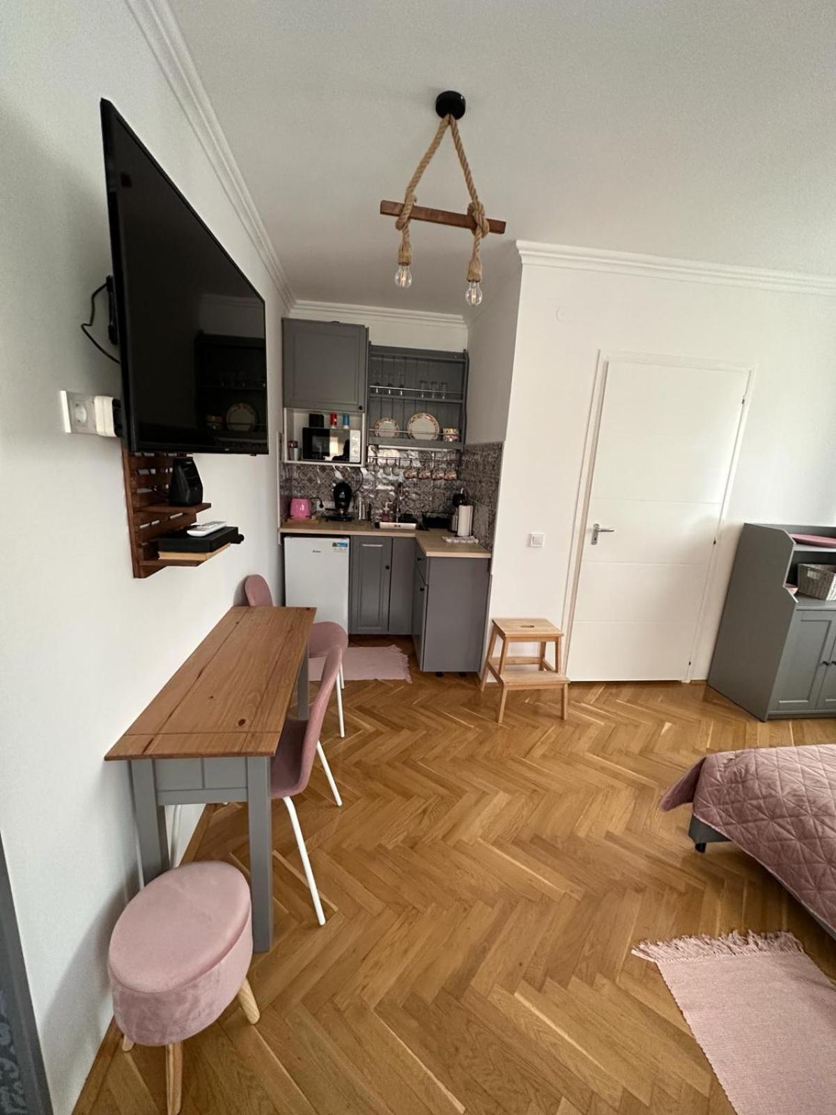 Berc Apartman Egerszalók Exteriör bild